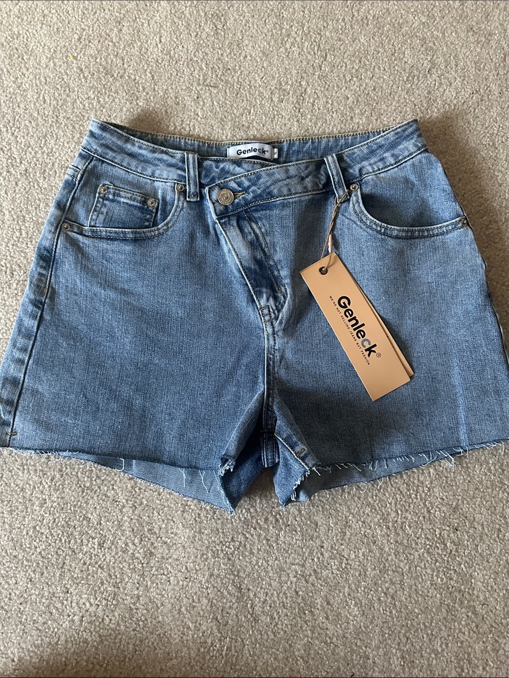 Crossover Jean shorts